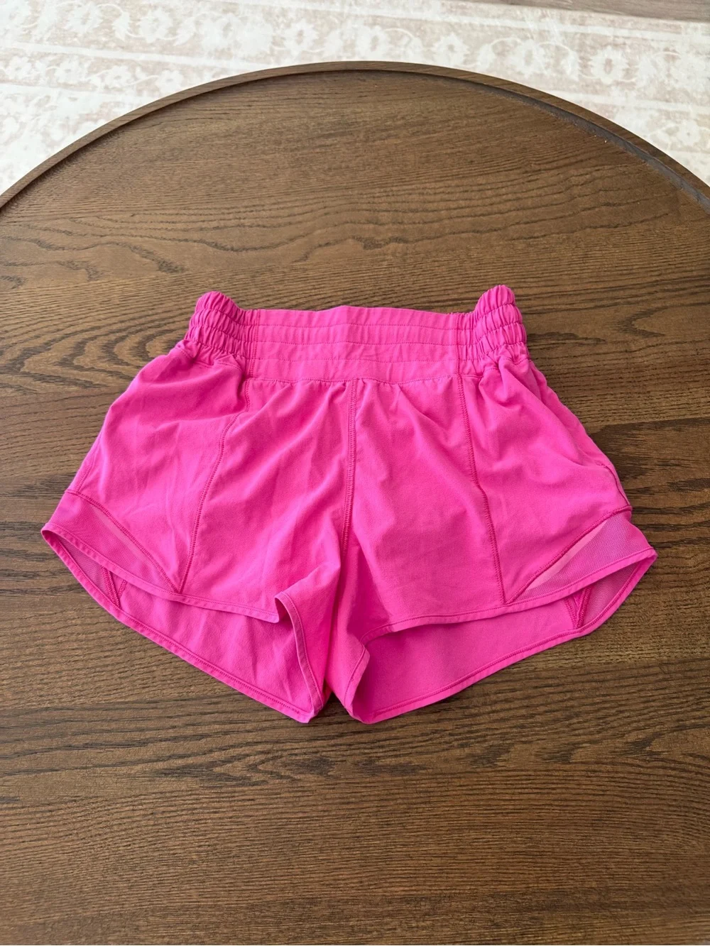 lululemon Hotty Hot 2.5 shorts